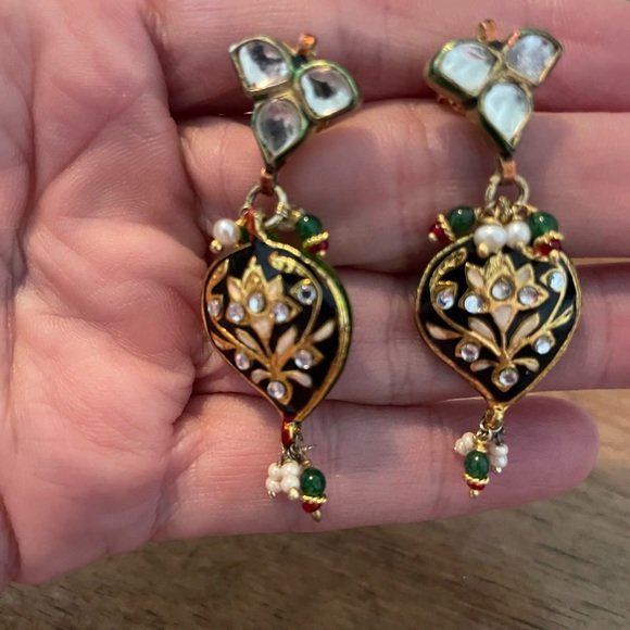 India enamel and pearl necklace and earrings.  From India. Never worn. - Picture 5 of 14